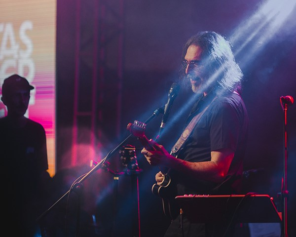 Eventos. Prazer, eu sou o Tiago Mokrejs, apaixonado por fotografia e café