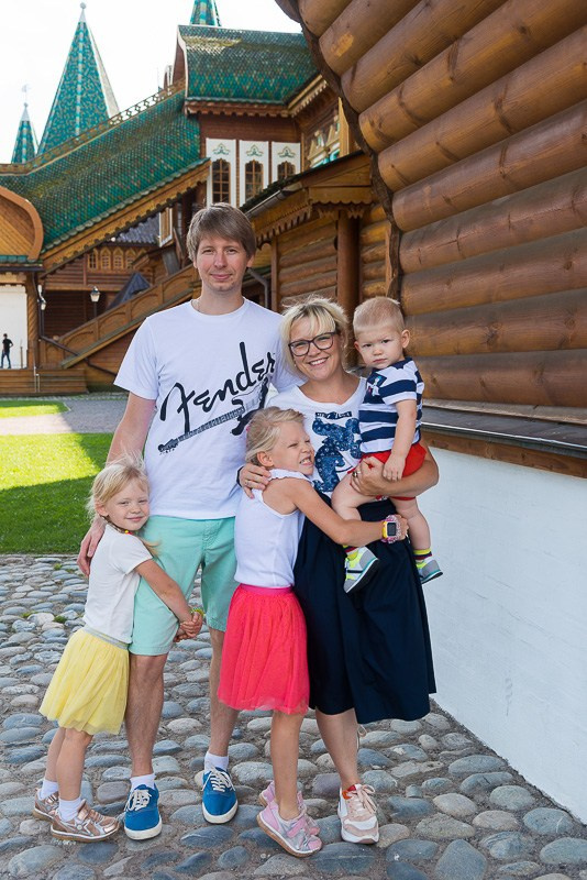 Family photoshoot in the nature, Slovenia. Wedding and Family Photographer in Slovenia