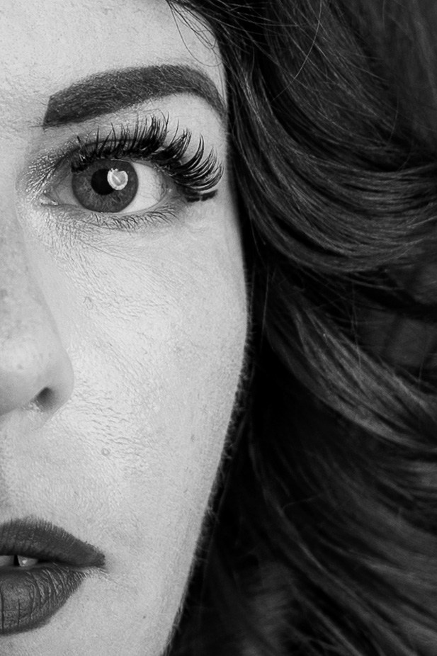 Sessioni fotografiche eleganti foto ritratti Milano. Maria Cristina Casati Fotografa di Ritratto Donna e Maternità a Milano — CityLife