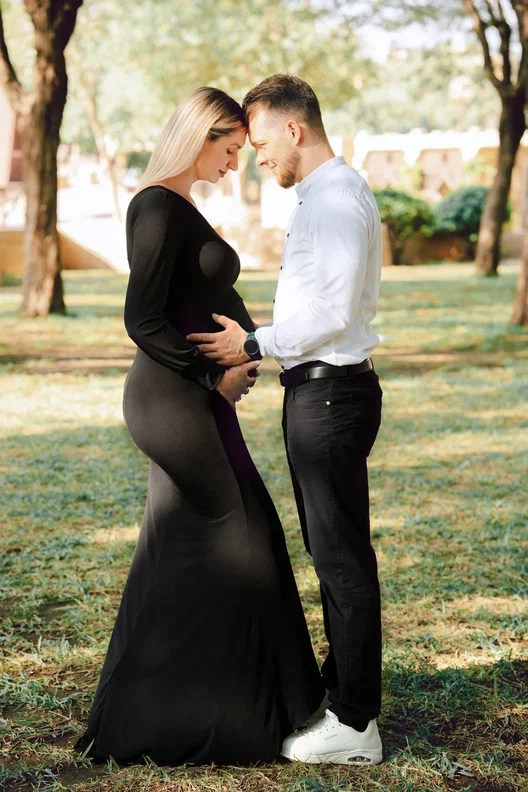 Love Story, Pregnancy. Portrait, Lifestyle and Lovestory photographer in Riyadh