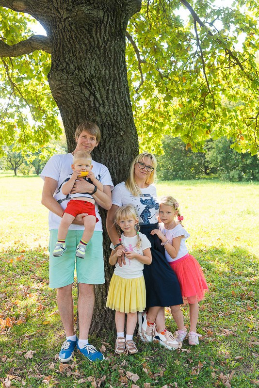 Family photoshoot in the nature, Slovenia. Wedding and Family Photographer in Slovenia