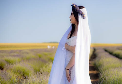Sedinta foto in lanul de lavanda