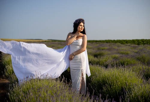 Sedinta foto in lanul de lavanda