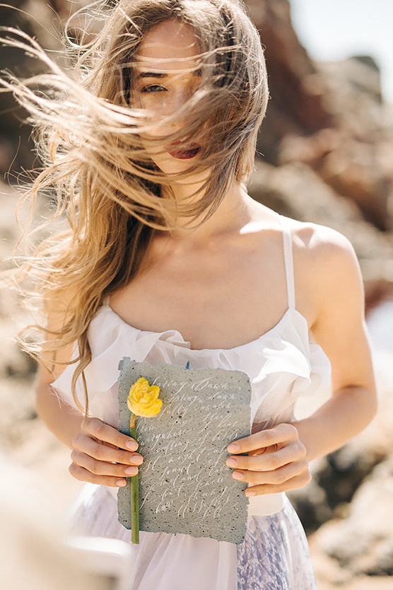 Свадебное лавстори на морском берегу. Свадебный фотограф в Риге Юрий Кор