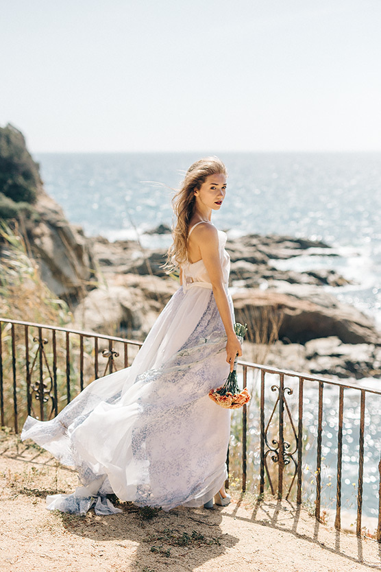 Свадебное лавстори на морском берегу. Свадебный фотограф в Риге Юрий Кор