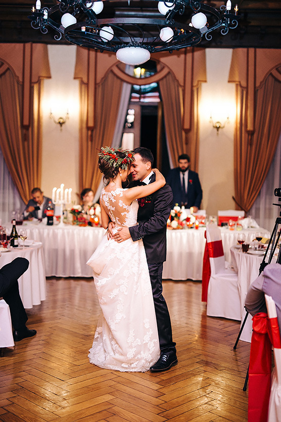 Фотосъемка свадебного венчания в церкви. Свадебный фотограф в Риге Юрий Кор