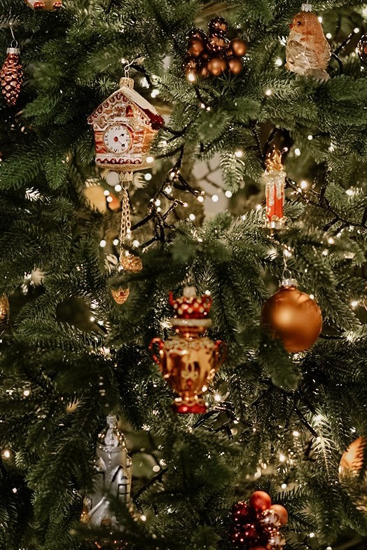 Christmas Photoshoot Abu Dhabi | Dubai 🎄 Holiday Photography Sessions 2025. Professional Photographer Abu Dhabi, Dubai — Yulia Ismoilova | 2025