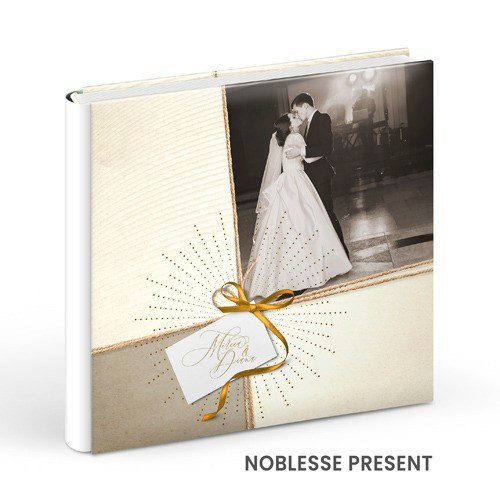 - Copertă delicată pentru album de botez cu tematică copilărie  - Model vesel de copertă album foto botez pentru fetiță/băiețel  - Album de botez cu copertă personalizată și design elegant  - Copertă colorată și jucăușă pentru albumele de botez.alinofotostudio,fotograf Botoșani ,fotograf Iași,fotograf Suceava ,Alin chirila fotograf, album botez, Photobook , servicii fotobotez,servicii foto video botez ,- Copertă elegantă pentru album de nuntă din piele albă  - Model rafinat de copertă album foto nuntă personalizat  - Copertă premium pentru album foto de nuntă – design clasic  - Album de nuntă cu copertă din materiale fine și detalii de lux