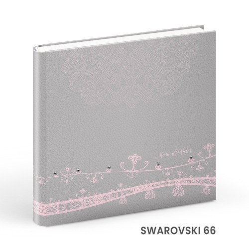 - Copertă delicată pentru album de botez cu tematică copilărie  - Model vesel de copertă album foto botez pentru fetiță/băiețel  - Album de botez cu copertă personalizată și design elegant  - Copertă colorată și jucăușă pentru albumele de botez.alinofotostudio,fotograf Botoșani ,fotograf Iași,fotograf Suceava ,Alin chirila fotograf, album botez, Photobook , servicii fotobotez,servicii foto video botez ,- Copertă elegantă pentru album de nuntă din piele albă  - Model rafinat de copertă album foto nuntă personalizat  - Copertă premium pentru album foto de nuntă – design clasic  - Album de nuntă cu copertă din materiale fine și detalii de lux.Colectia Swarovski.   Celebrele cristale Swarovski asezate cu inspiratie pe linii grafice rafinate dau strãlucire si stil invitatiei de a deschide un album de referintã.