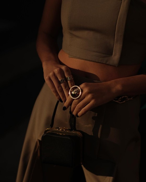 Karina Nigay. Julia Di |Fashion streetstyle photographer|videomaker in Milan & Paris