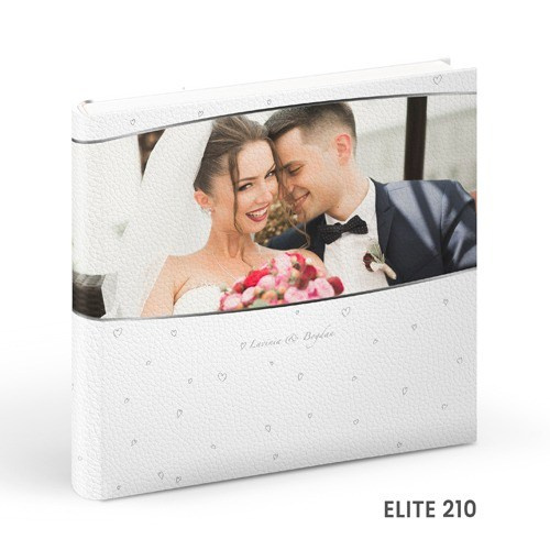 - Copertă delicată pentru album de botez cu tematică copilărie  - Model vesel de copertă album foto botez pentru fetiță/băiețel  - Album de botez cu copertă personalizată și design elegant  - Copertă colorată și jucăușă pentru albumele de botez.alinofotostudio,fotograf Botoșani ,fotograf Iași,fotograf Suceava ,Alin chirila fotograf, album botez, Photobook , servicii fotobotez,servicii foto video botez ,- Copertă elegantă pentru album de nuntă din piele albă  - Model rafinat de copertă album foto nuntă personalizat  - Copertă premium pentru album foto de nuntă – design clasic  - Album de nuntă cu copertă din materiale fine și detalii de lux.Colectia Swarovski.   Celebrele cristale Swarovski asezate cu inspiratie pe linii grafice rafinate dau strãlucire si stil invitatiei de a deschide un album de referintã.Colectia Elite.   Impresionat înainte de a deschide albumul. Imagine si decor imprimate de înaltã calitate pe coperta din piele ecologicã.