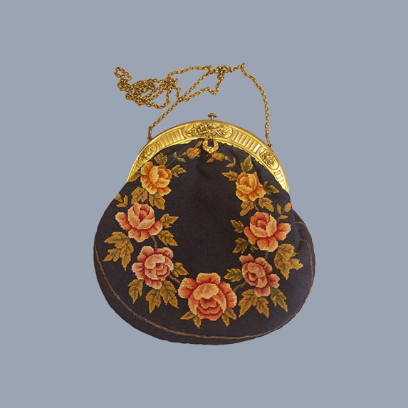 Redbag. Современнные и актикварные украшения в Барселоне, Москве и Санкт-Петербурге