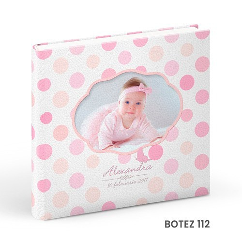 - Copertă delicată pentru album de botez cu tematică copilărie  - Model vesel de copertă album foto botez pentru fetiță/băiețel  - Album de botez cu copertă personalizată și design elegant  - Copertă colorată și jucăușă pentru albumele de botez.alinofotostudio,fotograf Botoșani ,fotograf Iași,fotograf Suceava ,Alin chirila fotograf, album botez, Photobook , servicii fotobotez,servicii foto video botez 