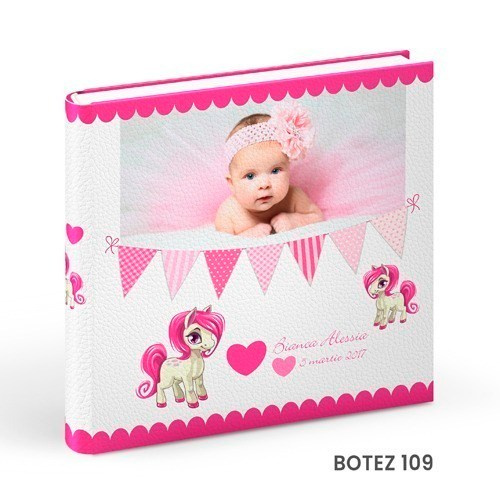 - Copertă delicată pentru album de botez cu tematică copilărie  - Model vesel de copertă album foto botez pentru fetiță/băiețel  - Album de botez cu copertă personalizată și design elegant  - Copertă colorată și jucăușă pentru albumele de botez.alinofotostudio,fotograf Botoșani ,fotograf Iași,fotograf Suceava ,Alin chirila fotograf, album botez, Photobook , servicii fotobotez,servicii foto video botez 
