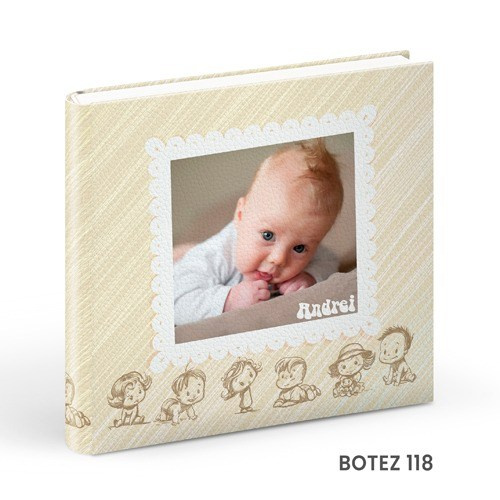 - Copertă delicată pentru album de botez cu tematică copilărie  - Model vesel de copertă album foto botez pentru fetiță/băiețel  - Album de botez cu copertă personalizată și design elegant  - Copertă colorată și jucăușă pentru albumele de botez.alinofotostudio,fotograf Botoșani ,fotograf Iași,fotograf Suceava ,Alin chirila fotograf, album botez, Photobook , servicii fotobotez,servicii foto video botez 