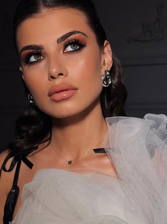 Makeup and hairstyle Batumi. Главная