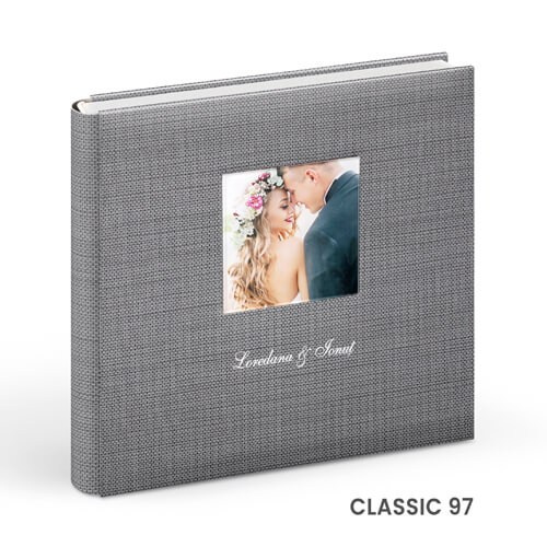 - Copertă delicată pentru album de botez cu tematică copilărie  - Model vesel de copertă album foto botez pentru fetiță/băiețel  - Album de botez cu copertă personalizată și design elegant  - Copertă colorată și jucăușă pentru albumele de botez.alinofotostudio,fotograf Botoșani ,fotograf Iași,fotograf Suceava ,Alin chirila fotograf, album botez, Photobook , servicii fotobotez,servicii foto video botez ,- Copertă elegantă pentru album de nuntă din piele albă  - Model rafinat de copertă album foto nuntă personalizat  - Copertă premium pentru album foto de nuntă – design clasic  - Album de nuntă cu copertă din materiale fine și detalii de lux