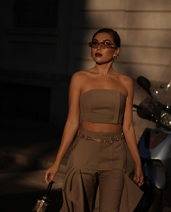 Karina Nigay. Julia Di |Fashion streetstyle photographer|videomaker in Milan & Paris