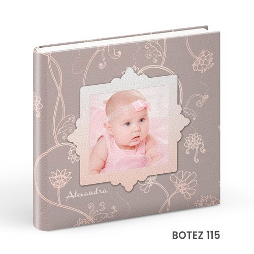 - Copertă delicată pentru album de botez cu tematică copilărie  - Model vesel de copertă album foto botez pentru fetiță/băiețel  - Album de botez cu copertă personalizată și design elegant  - Copertă colorată și jucăușă pentru albumele de botez.alinofotostudio,fotograf Botoșani ,fotograf Iași,fotograf Suceava ,Alin chirila fotograf, album botez, Photobook , servicii fotobotez,servicii foto video botez 