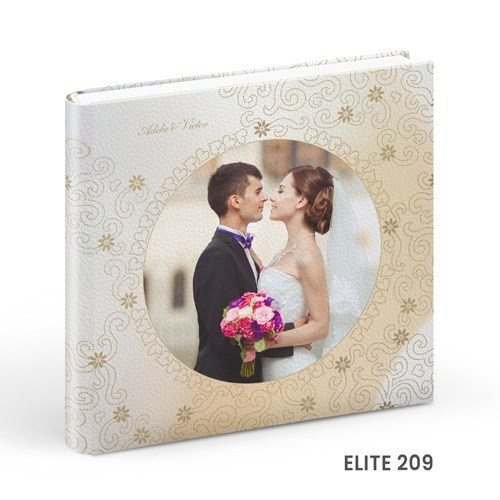 - Copertă delicată pentru album de botez cu tematică copilărie  - Model vesel de copertă album foto botez pentru fetiță/băiețel  - Album de botez cu copertă personalizată și design elegant  - Copertă colorată și jucăușă pentru albumele de botez.alinofotostudio,fotograf Botoșani ,fotograf Iași,fotograf Suceava ,Alin chirila fotograf, album botez, Photobook , servicii fotobotez,servicii foto video botez ,- Copertă elegantă pentru album de nuntă din piele albă  - Model rafinat de copertă album foto nuntă personalizat  - Copertă premium pentru album foto de nuntă – design clasic  - Album de nuntă cu copertă din materiale fine și detalii de lux.Colectia Swarovski.   Celebrele cristale Swarovski asezate cu inspiratie pe linii grafice rafinate dau strãlucire si stil invitatiei de a deschide un album de referintã.Colectia Elite.   Impresionat înainte de a deschide albumul. Imagine si decor imprimate de înaltã calitate pe coperta din piele ecologicã.