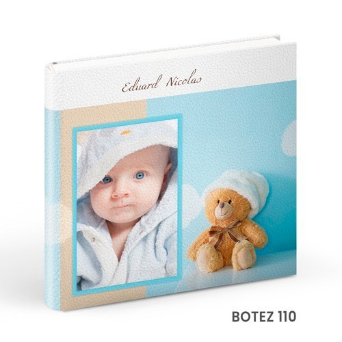- Copertă delicată pentru album de botez cu tematică copilărie  - Model vesel de copertă album foto botez pentru fetiță/băiețel  - Album de botez cu copertă personalizată și design elegant  - Copertă colorată și jucăușă pentru albumele de botez.alinofotostudio,fotograf Botoșani ,fotograf Iași,fotograf Suceava ,Alin chirila fotograf, album botez, Photobook , servicii fotobotez,servicii foto video botez 