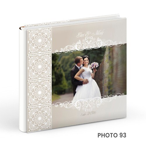 - Copertă delicată pentru album de botez cu tematică copilărie  - Model vesel de copertă album foto botez pentru fetiță/băiețel  - Album de botez cu copertă personalizată și design elegant  - Copertă colorată și jucăușă pentru albumele de botez.alinofotostudio,fotograf Botoșani ,fotograf Iași,fotograf Suceava ,Alin chirila fotograf, album botez, Photobook , servicii fotobotez,servicii foto video botez ,- Copertă elegantă pentru album de nuntă din piele albă  - Model rafinat de copertă album foto nuntă personalizat  - Copertă premium pentru album foto de nuntă – design clasic  - Album de nuntă cu copertă din materiale fine și detalii de lux.Colectia Swarovski.   Celebrele cristale Swarovski asezate cu inspiratie pe linii grafice rafinate dau strãlucire si stil invitatiei de a deschide un album de referintã.Colectia Elite.   Impresionat înainte de a deschide albumul. Imagine si decor imprimate de înaltã calitate pe coperta din piele ecologicã.Colectia Photo.   Aceastã colectie dã o idee clarã asupra continutului prin acoperirea copertii cu modele creative pe hârtie foto înfoliate pentru rezistentã în timp si pentru a fi foarte plãcute la atingere.