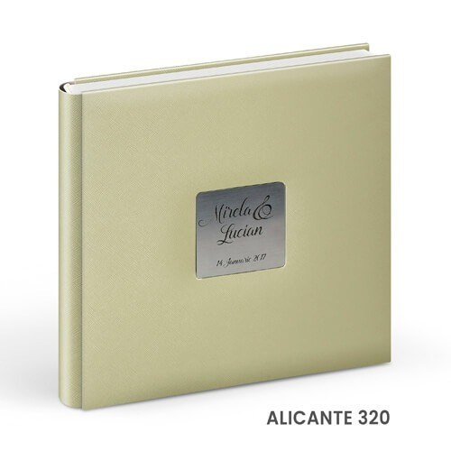 - Copertă delicată pentru album de botez cu tematică copilărie  - Model vesel de copertă album foto botez pentru fetiță/băiețel  - Album de botez cu copertă personalizată și design elegant  - Copertă colorată și jucăușă pentru albumele de botez.alinofotostudio,fotograf Botoșani ,fotograf Iași,fotograf Suceava ,Alin chirila fotograf, album botez, Photobook , servicii fotobotez,servicii foto video botez ,- Copertă elegantă pentru album de nuntă din piele albă  - Model rafinat de copertă album foto nuntă personalizat  - Copertă premium pentru album foto de nuntă – design clasic  - Album de nuntă cu copertă din materiale fine și detalii de lux.Colectia Swarovski.   Celebrele cristale Swarovski asezate cu inspiratie pe linii grafice rafinate dau strãlucire si stil invitatiei de a deschide un album de referintã.Colectia Elite.   Impresionat înainte de a deschide albumul. Imagine si decor imprimate de înaltã calitate pe coperta din piele ecologicã.Colectia Photo.   Aceastã colectie dã o idee clarã asupra continutului prin acoperirea copertii cu modele creative pe hârtie foto înfoliate pentru rezistentã în timp si pentru a fi foarte plãcute la atingere.Colectia Contemporary.   Sofisticat si discret imprimat pe o piele ecologicã, oricare album din colectia Contemporary inspirã un solid stil clasic.Colectia Alicante.   Delimitãri clare si linii drepte într-o combinatie de plexiglas, rame aurii sau argintii si piele ecologicã.