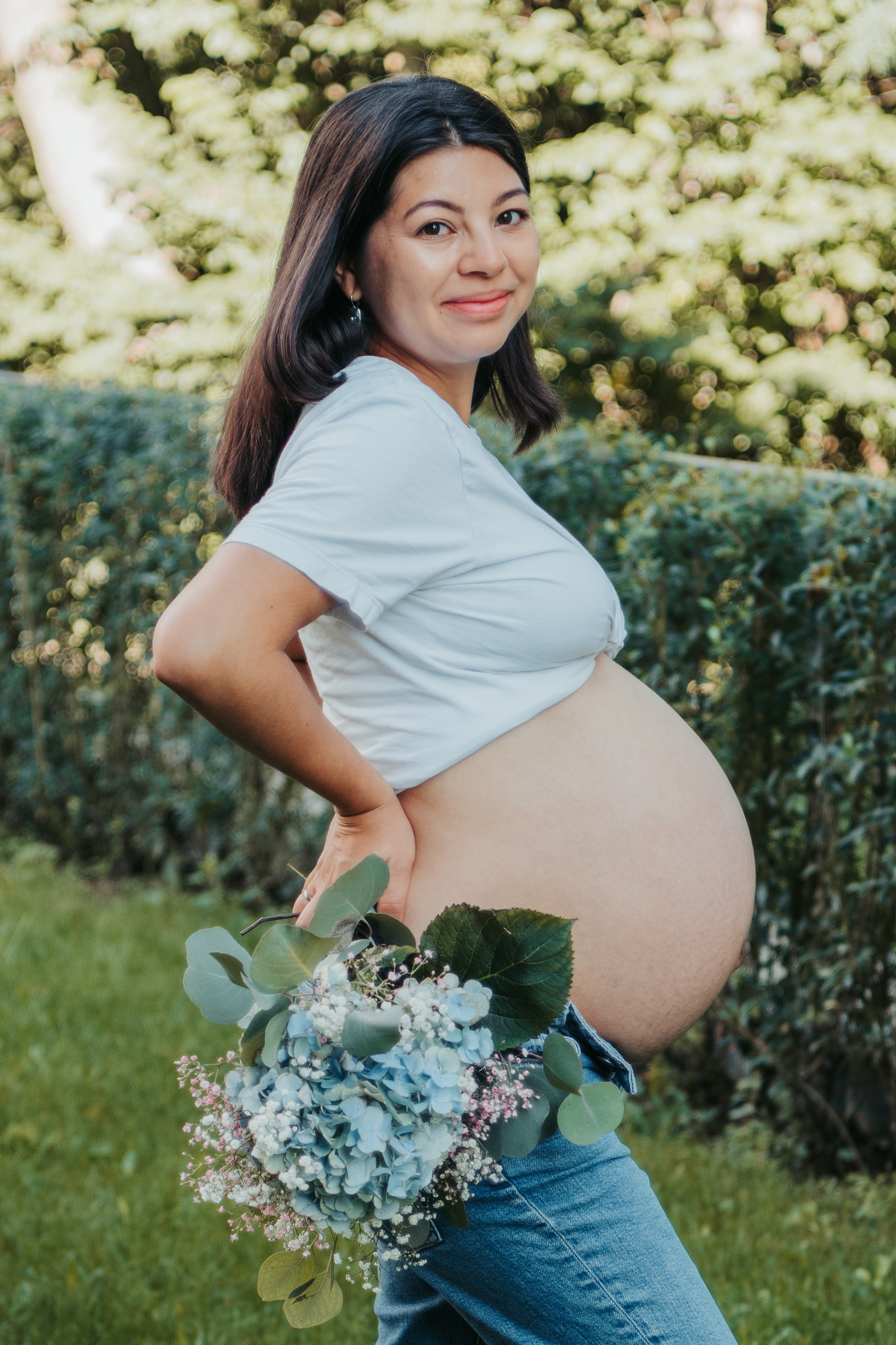 Q & A for your Maternity Session. Maternity Newborn and Family photographer Hamburg Claire Hambley