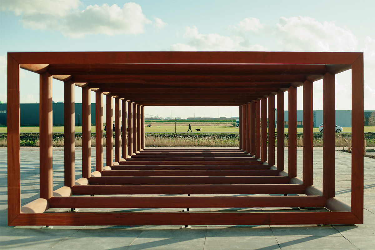 Art sculpture for prison. Portrait Photographer in Brussels & Amsterdam — Victoria Ushkanova