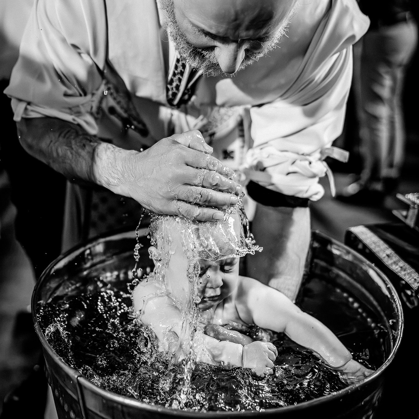 FOTOGRAF DE NUNTA - NEAMT | IULIAN ARSINTE