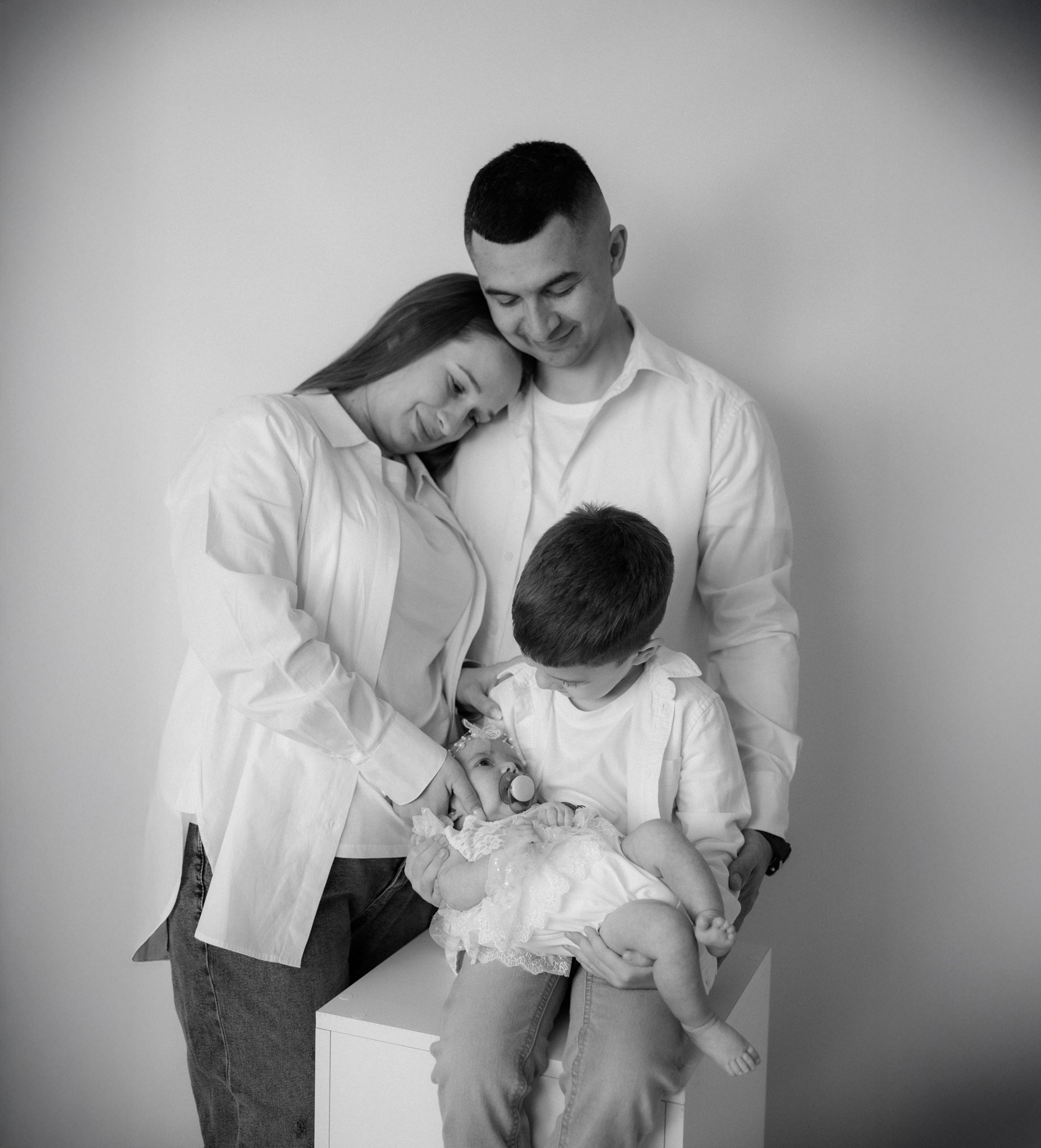 Ședințe foto de familie. Portré 📸 Photographer | Newborn photos • Maternity photos • Engagements • Weddings • Events • Portraits • Families • Birthdays • Parties