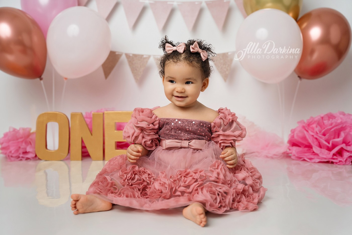 First year selebration. Newborn and family photographer. Hills District. Sydney