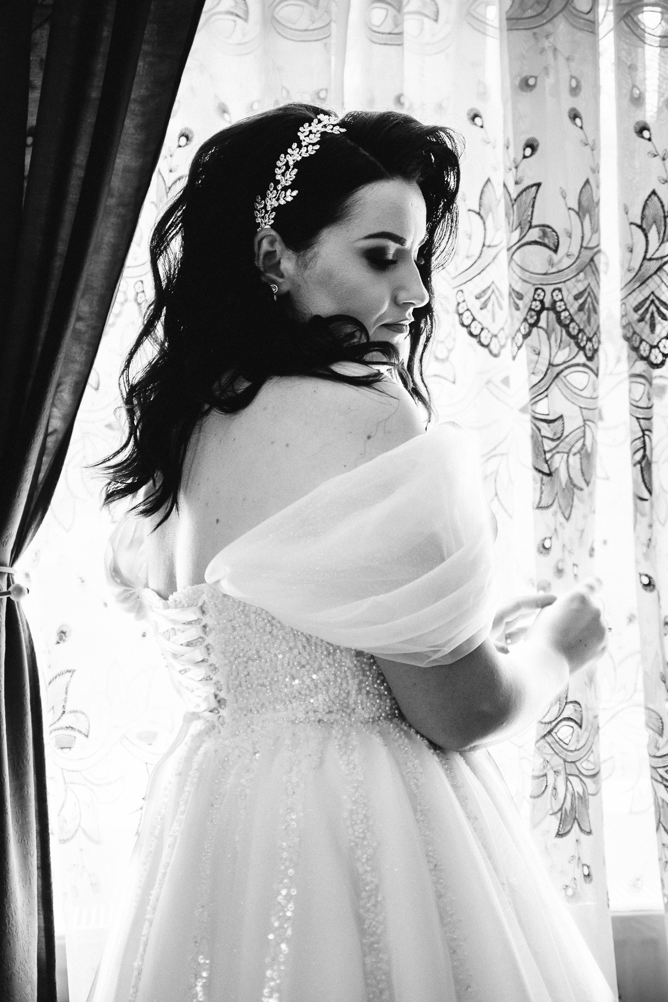 Portret alb negru cu mireasa