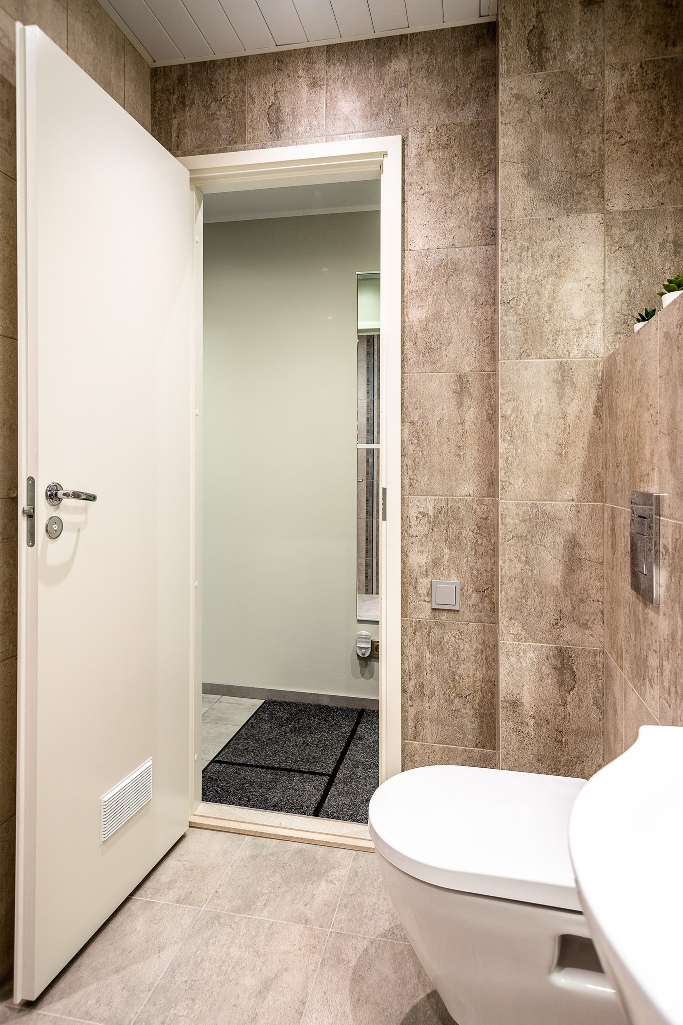 Real Estate and Interior Photography. Tony photographer and videographer in Tallinn