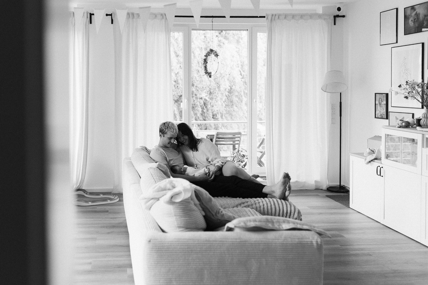 Neugeborenenfotografie Düsseldorf, Newborn Shooting Düsseldorf, Babyfotograf Düsseldorf, natürliche Babyfotos, Familienfotografie Düsseldorf, Neugeborenenshooting NRW.