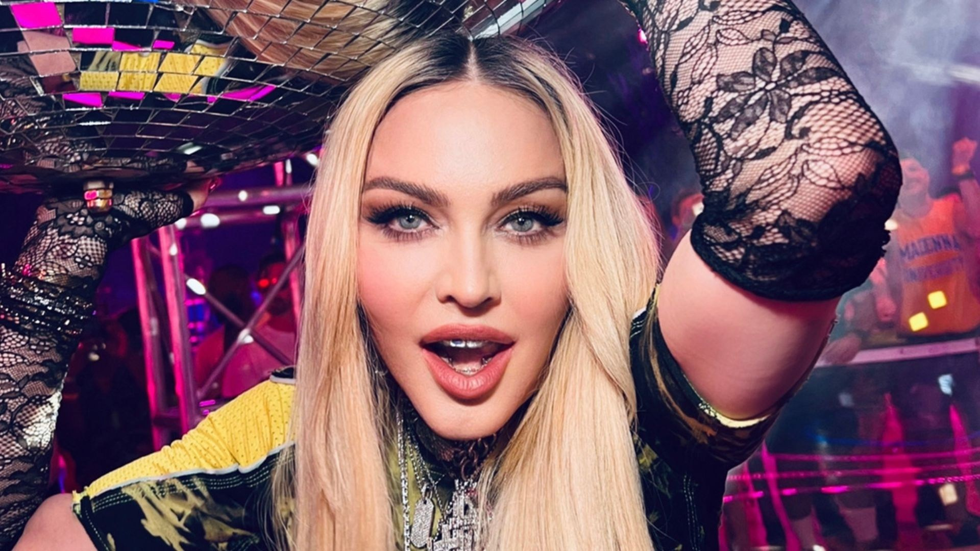 Netflix снимет сериал о Мадонне: история восхождения и культурного влияния поп-иконы | FOTKAI