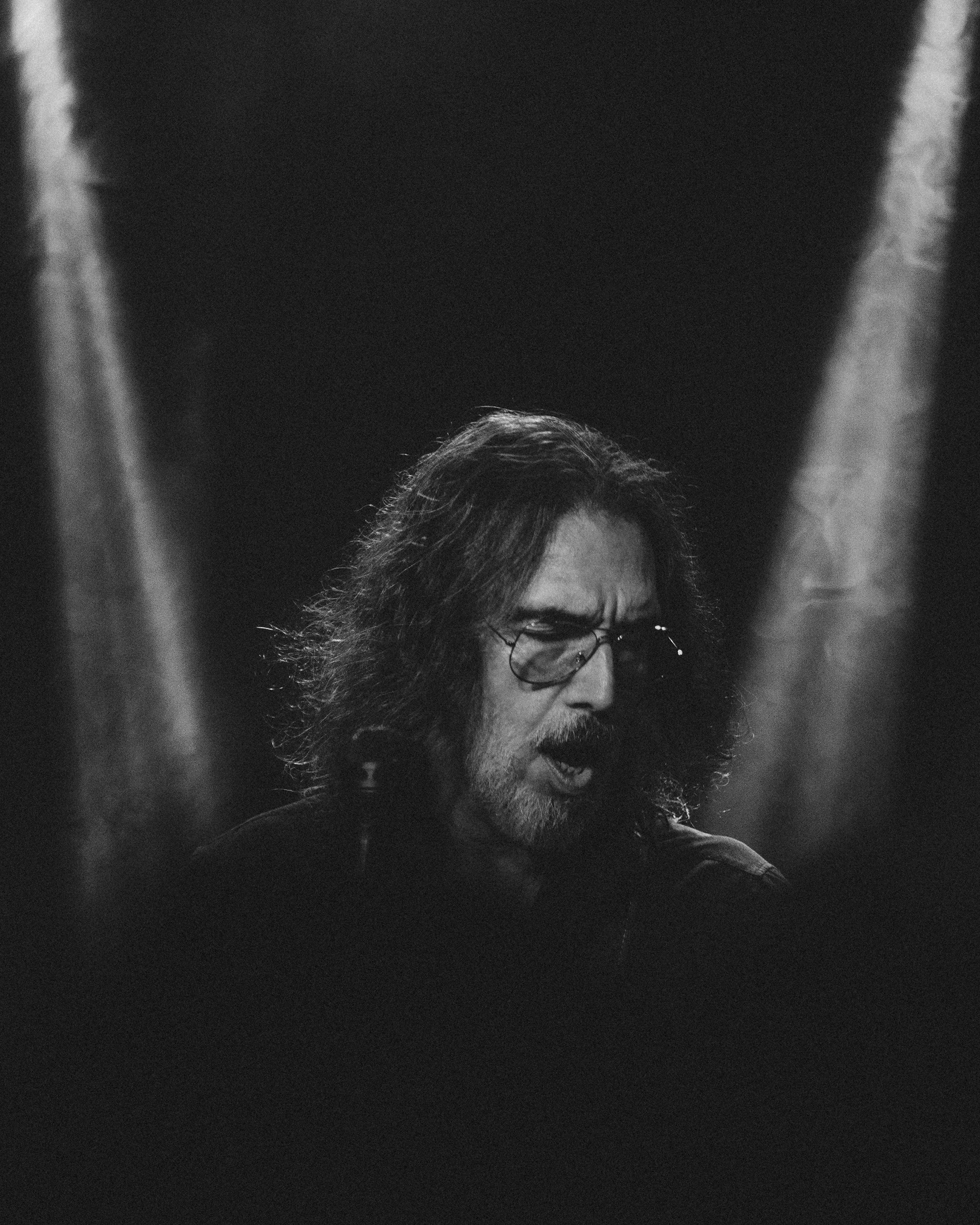 Prazer, eu sou o Tiago Mokrejs, apaixonado por fotografia e café