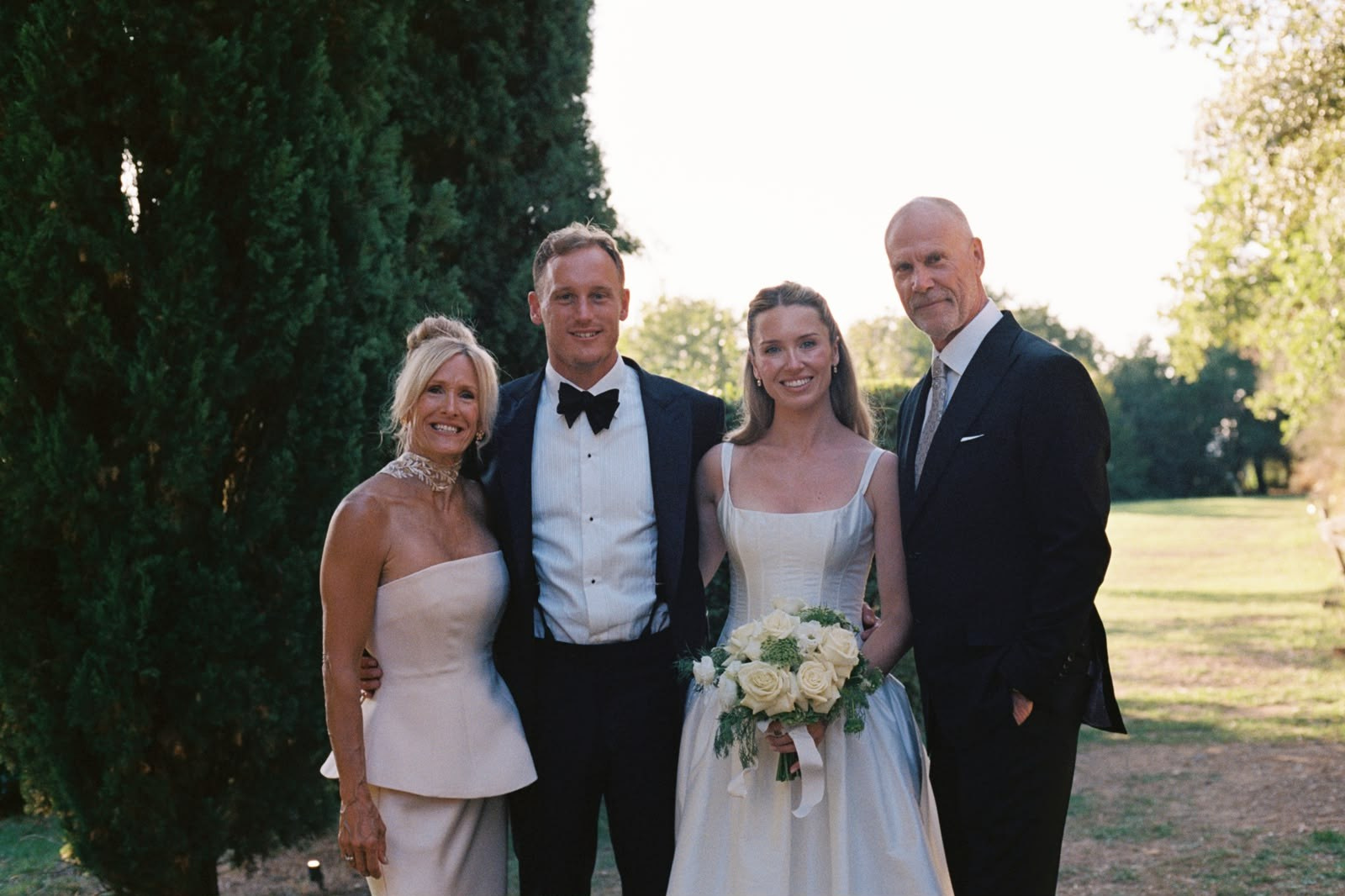 Bryar and Hayden. Sara Luca | Digital+Film wedding Photographer | Italy and Europe
