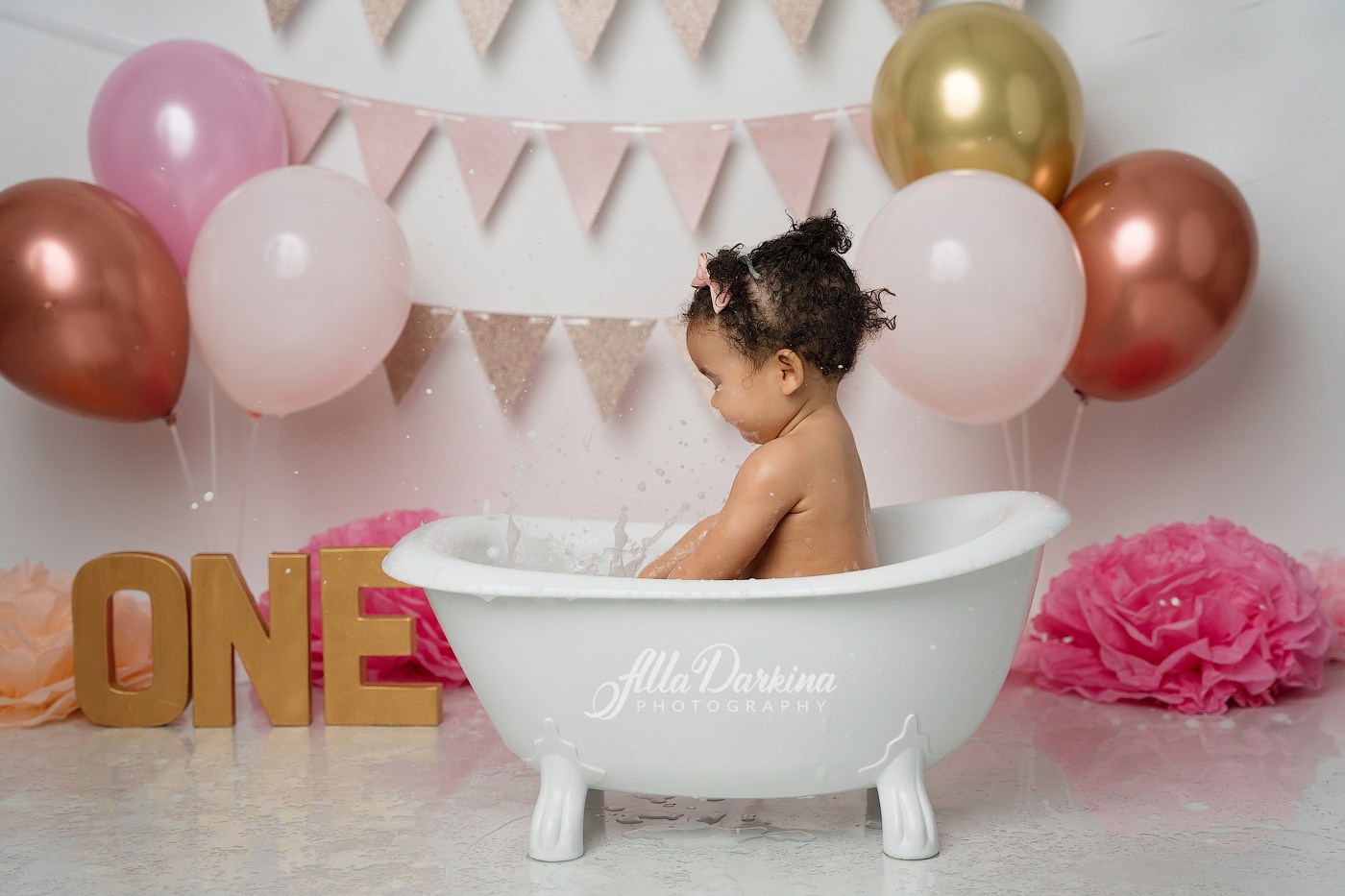 First year selebration. Newborn and family photographer. Hills District. Sydney