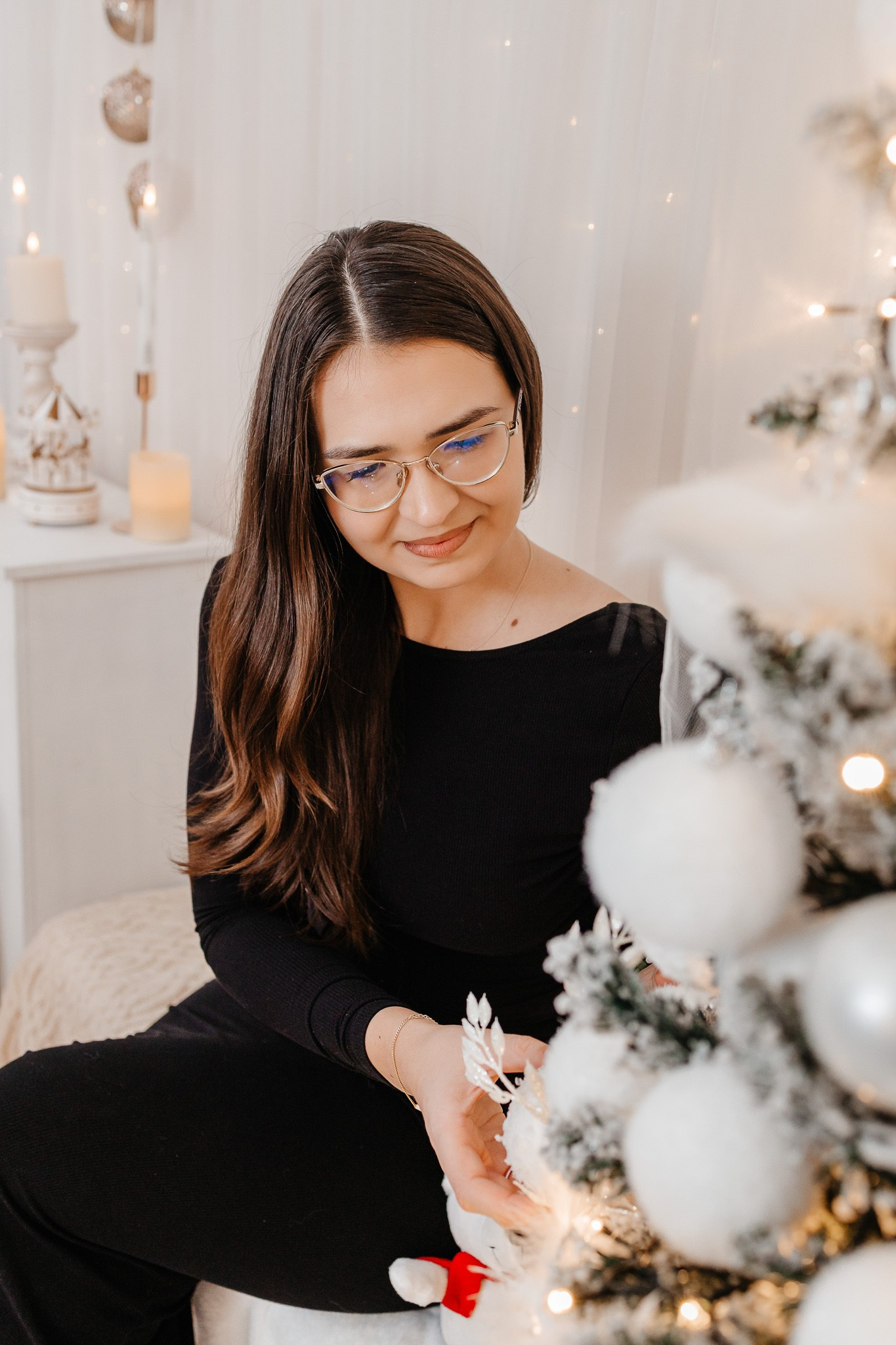 Ședințe Foto Crăciun 2025 Piatra Neamț | Fotografii de Sărbători | FotoACTIV. Fotograf Profesionist Piatra Neamț, Roman, Târgu Neamț, Bicaz, Neamț | Studio, Nuntă, Botez, Eveniment | FotoACTIV