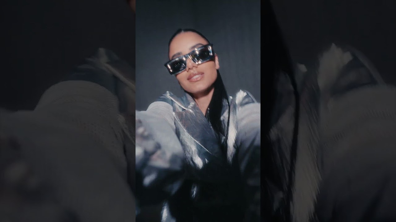 Fashion. RightNow Production