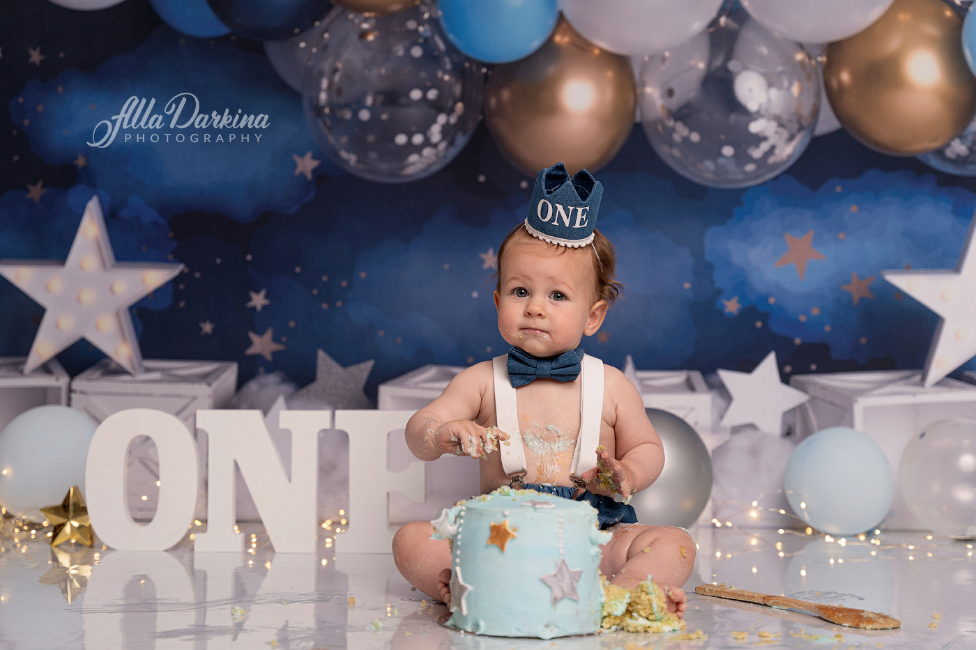 Cake smash session price guide. Newborn and family photographer. Hills District. Sydney