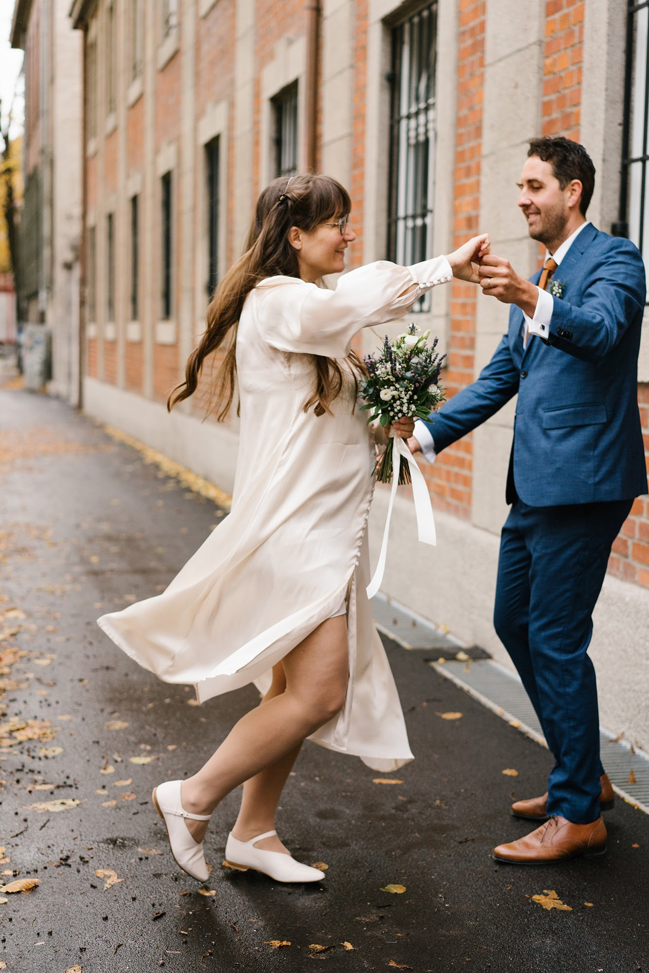 Natürlicher, offenherziger Hochzeitsfotograf in München. Inna Zaytseva Photography | Fotografin in München | Content Creation