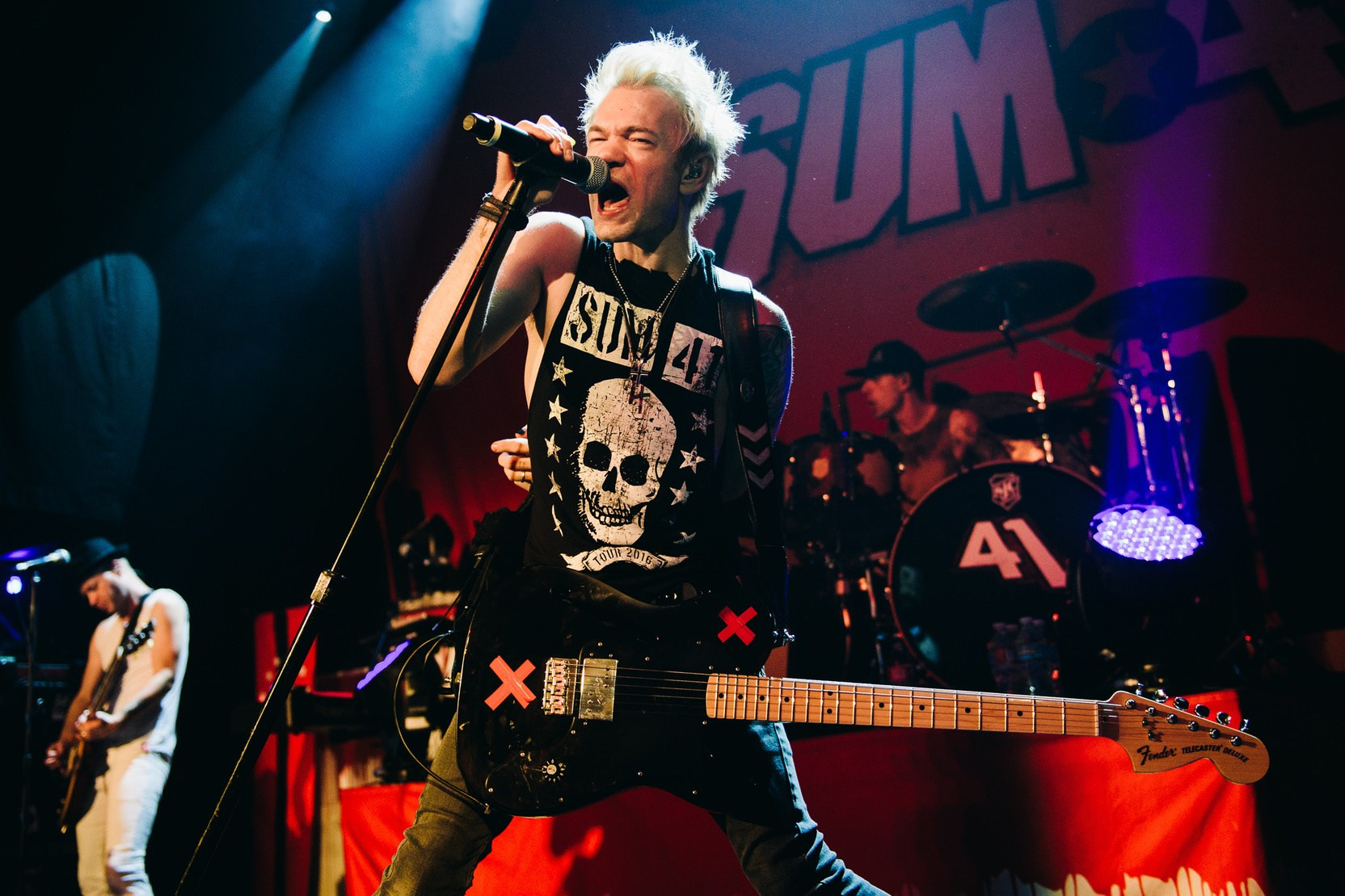 Walking Disaster, la marca de ropa de Deryck Whibley, presenta su tercera colección | FOTKAI