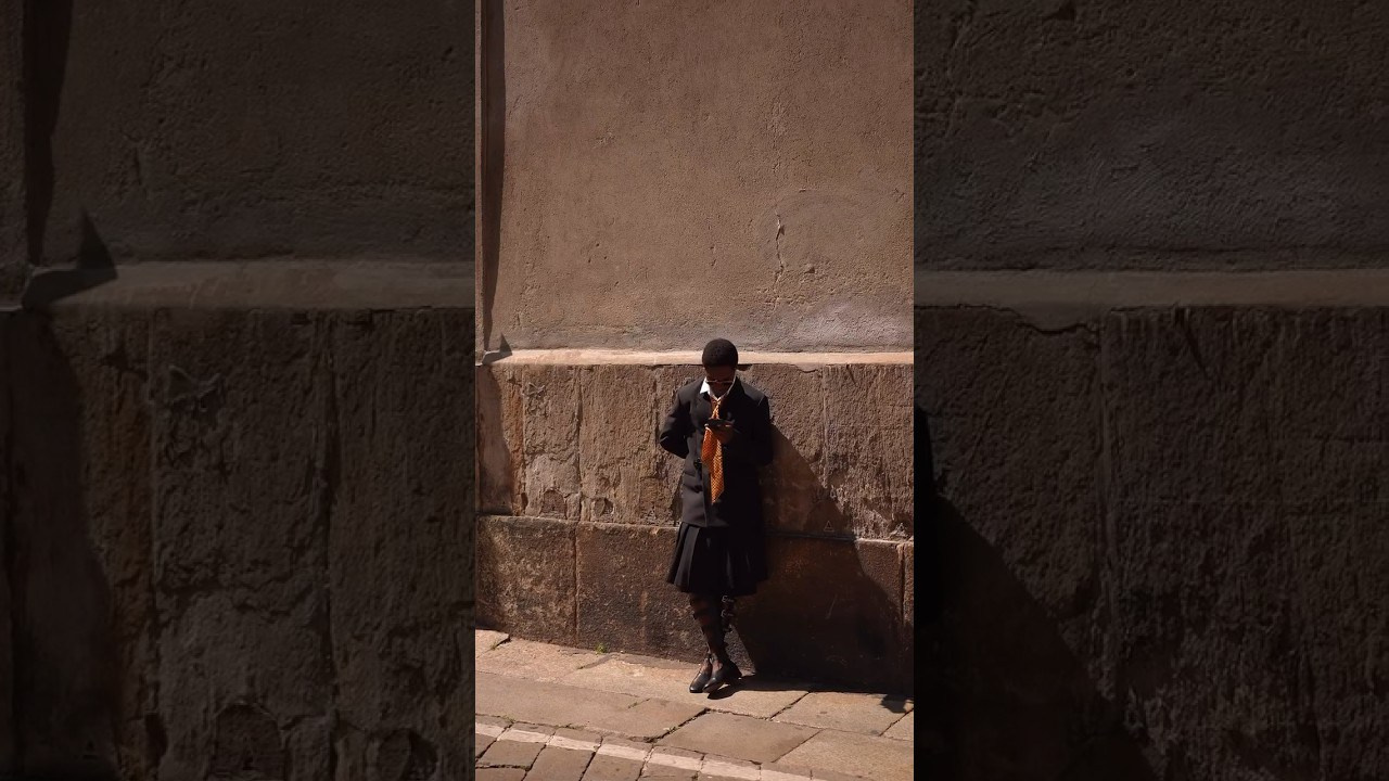 Sadiqdesh. Julia Di |Fashion streetstyle photographer|videomaker in Milan & Paris