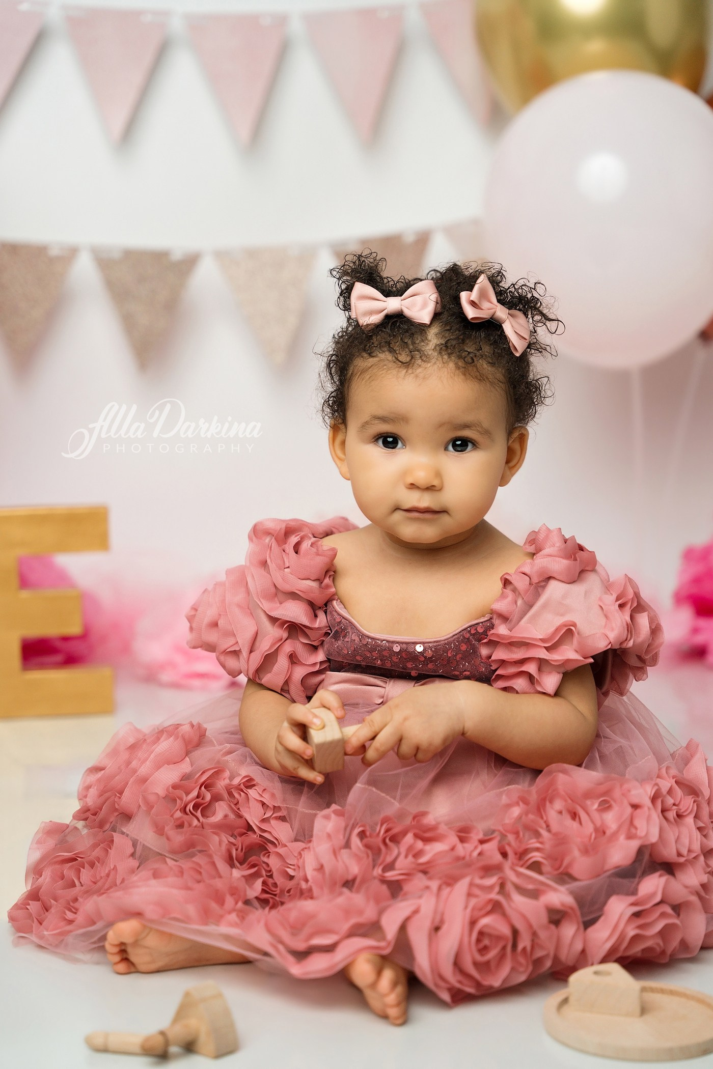 First year selebration. Newborn and family photographer. Hills District. Sydney