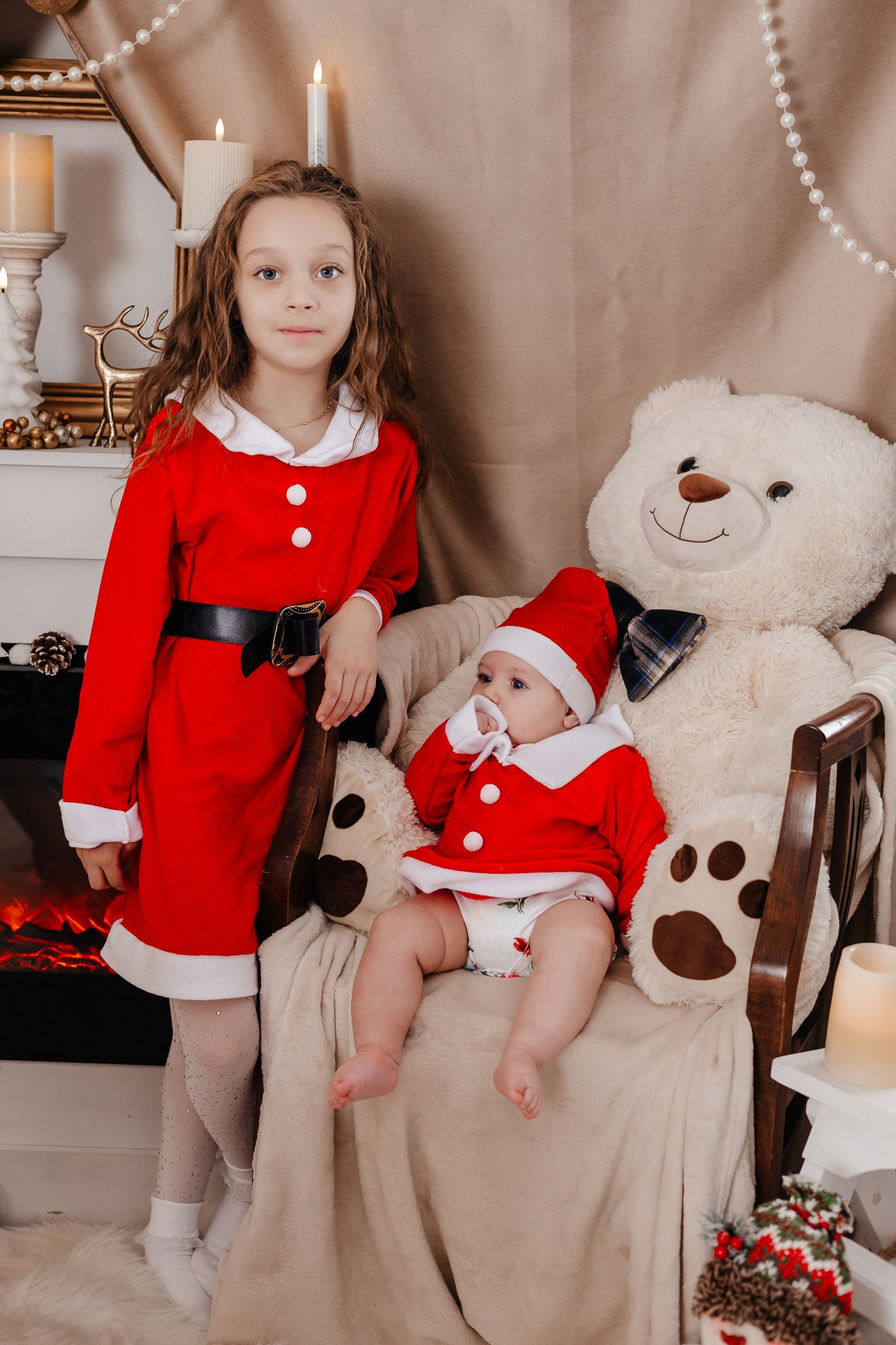 Ședințe Foto Crăciun 2025 Piatra Neamț | Fotografii de Sărbători | FotoACTIV. Fotograf Profesionist Piatra Neamț, Roman, Târgu Neamț, Bicaz, Neamț | Studio, Nuntă, Botez, Eveniment | FotoACTIV