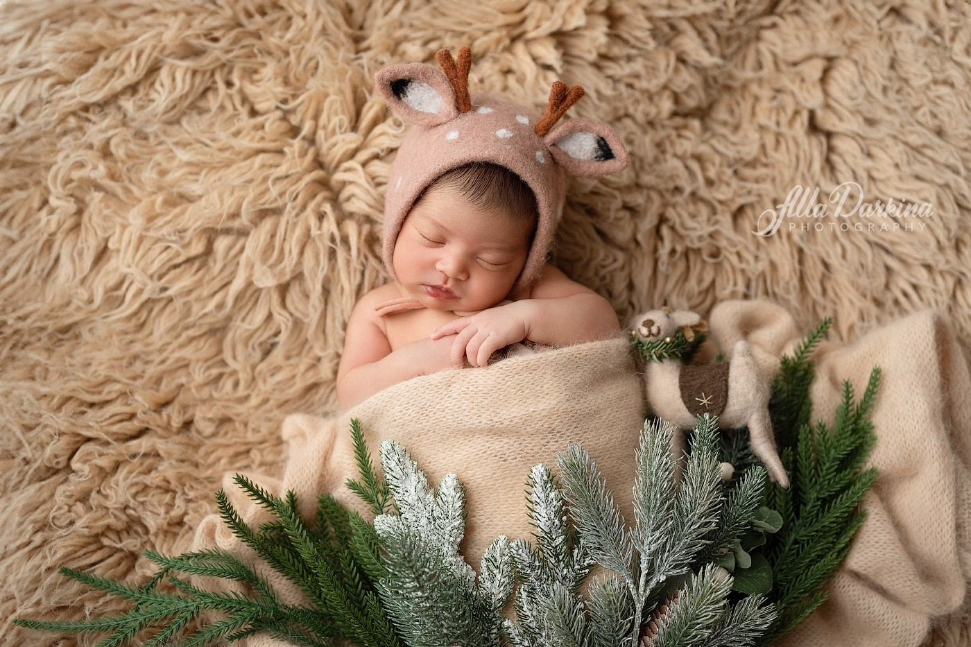 Newborn Photography in Kellyville, Sydney | Beautiful Family & Generational Portraits