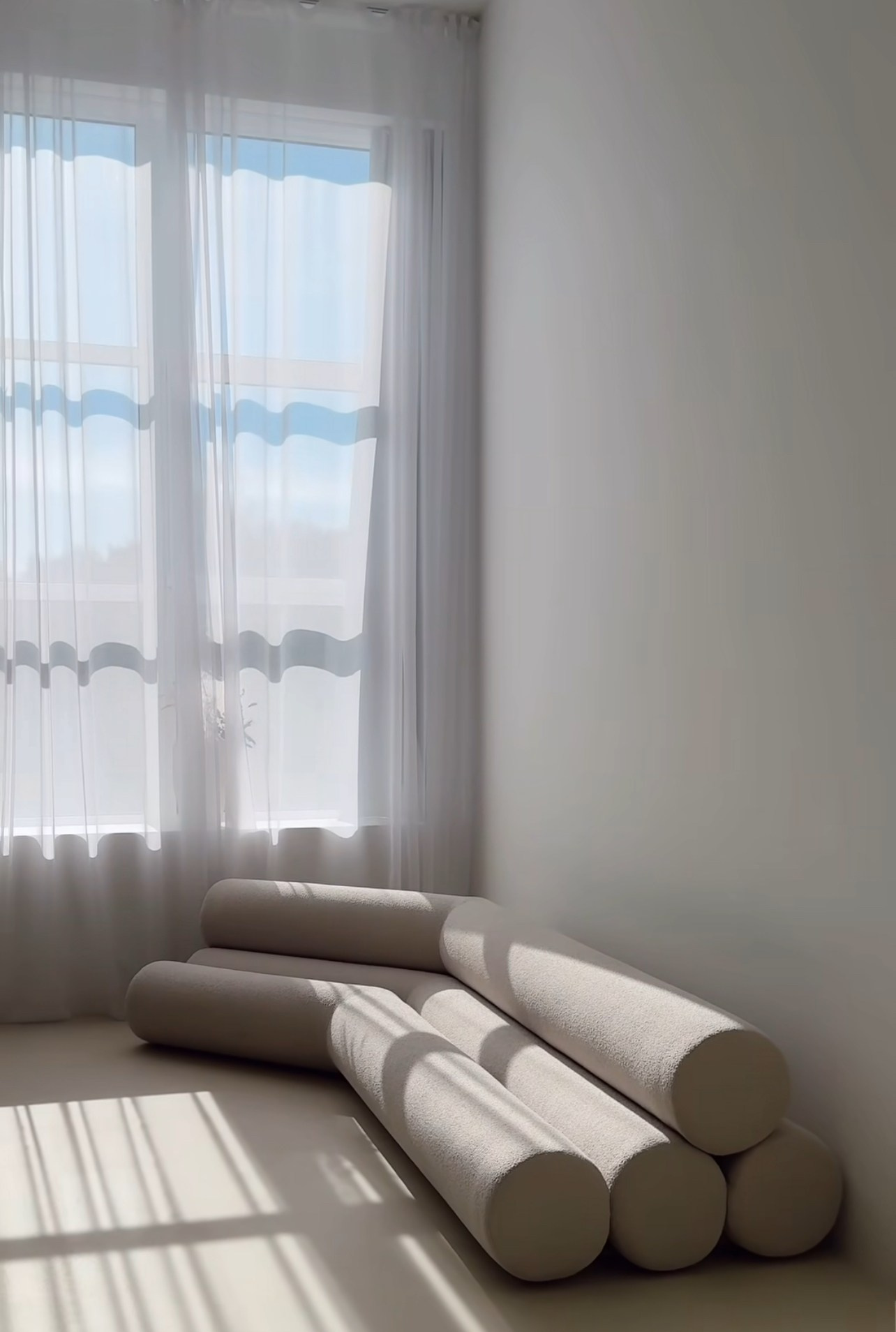 Christmas Photo Studios in Vilnius: Top Studios for Holiday Photoshoots. Framed by Evelina | Destination Wedding Photographer from Lithuania | Europe