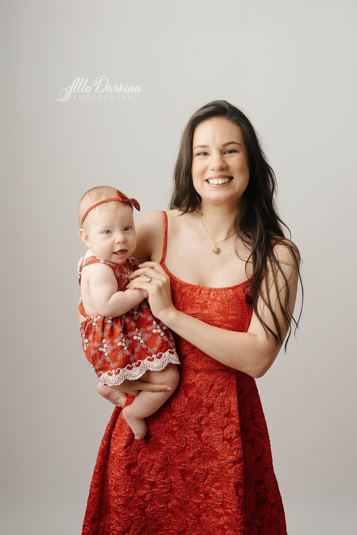 Mother’s Day SPECIAL OFFER. Newborn and family photographer. Hills District. Sydney